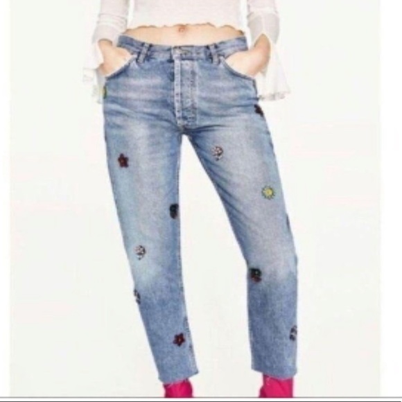 Zara High Rise Button Fly Straight Distressed Gem Bedazzled Raw Hem Denim Jeans - Picture 1 of 14